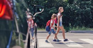 Automóvel Clube Brasileiro - Segurança no Trânsito -Volta às aulas: segurança no trânsito